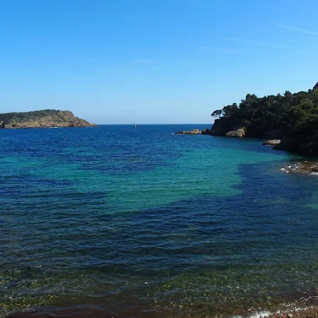 Duplex 85m2 Terrasse 45m2 Calme Calanques Nature דירה *